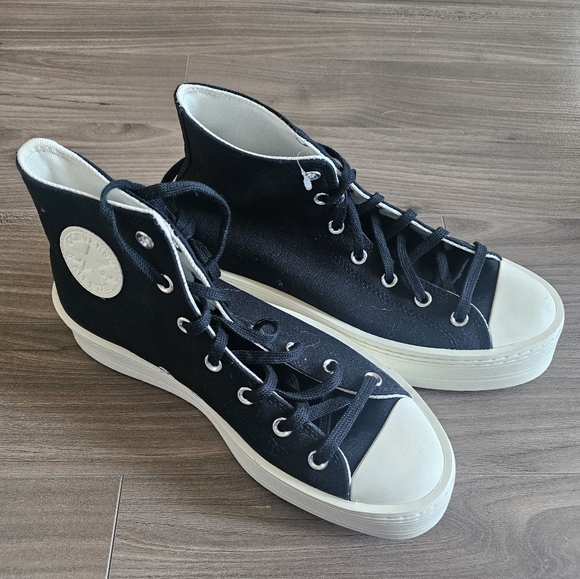 NWOT Converse All Stars Platform - Picture 2 of 7